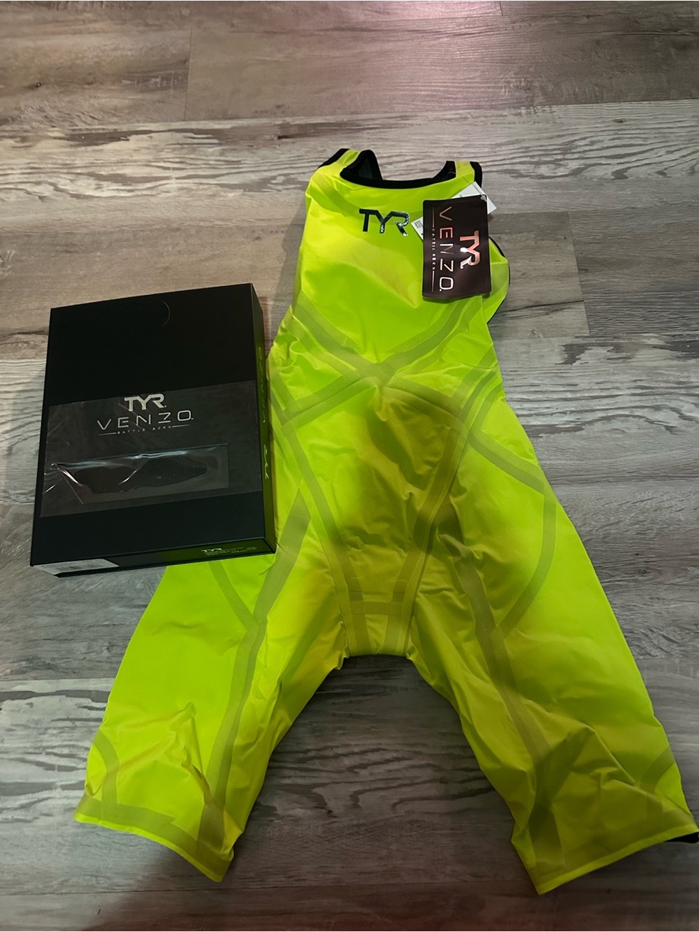 TYR Neon Yellow Venzo Tri Suit - High Visibility
